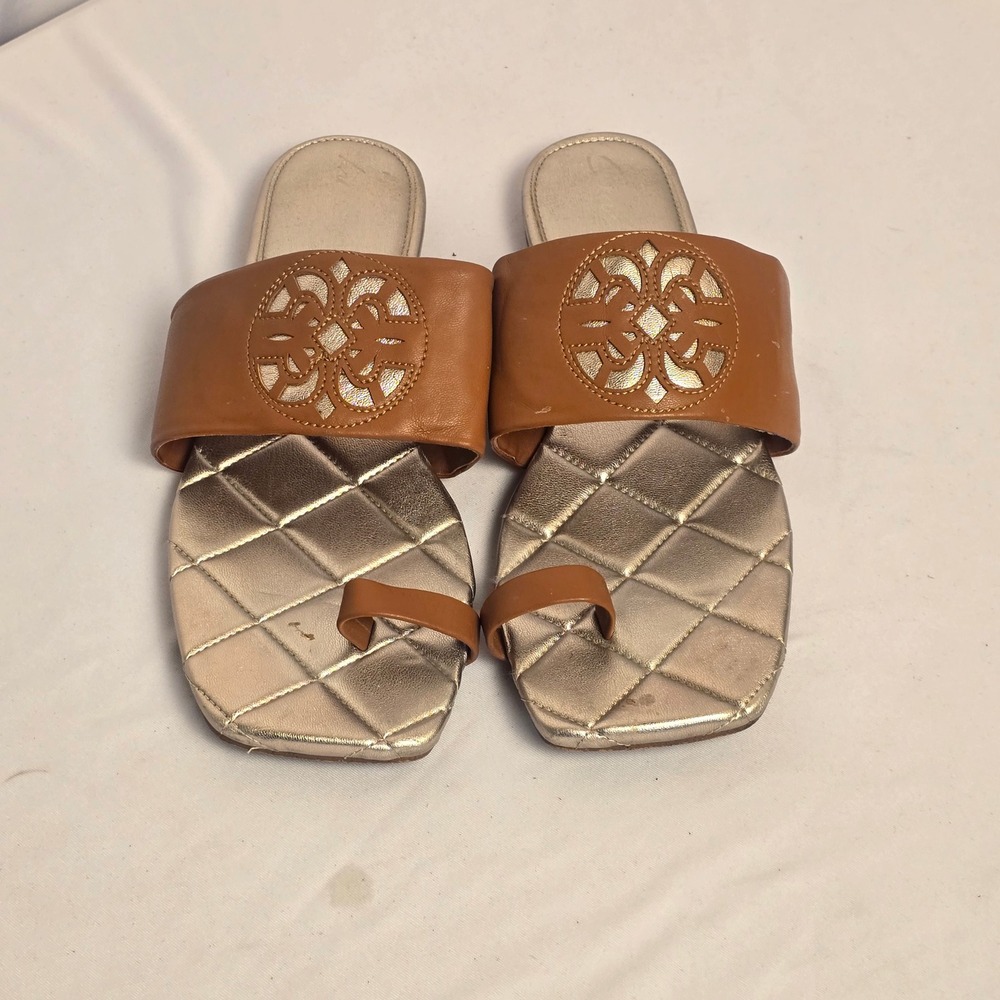 Circus by Sam Edelman Womens Tan‎ Gold Quilted Medallion Toe Loop Sandals Size 9
